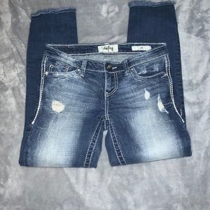 DAYTRIP LEO FRAYED HEM JEANS